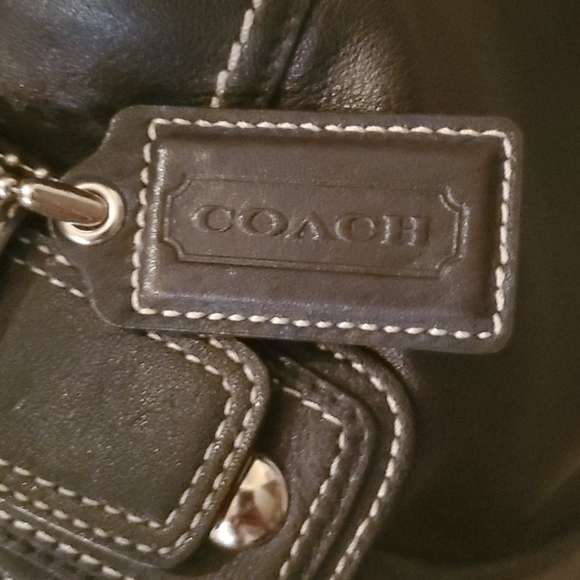 Coach purse - Picture 2 of 8
